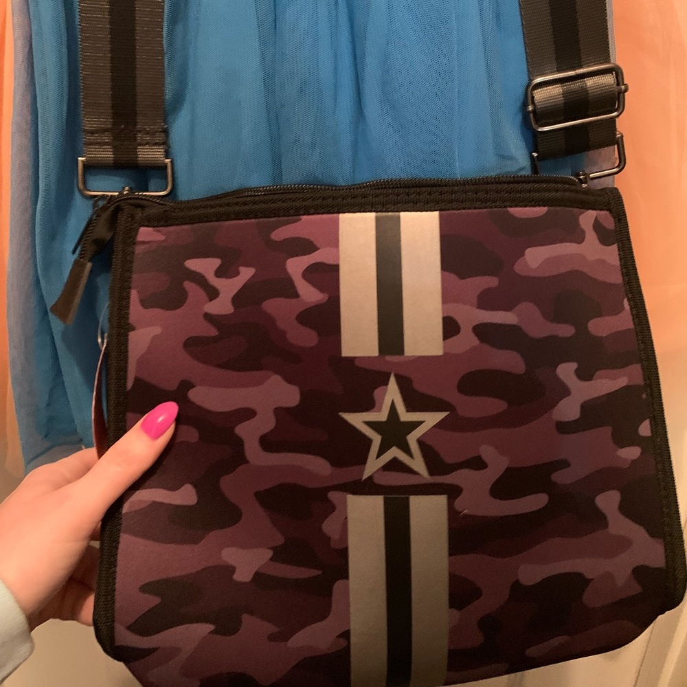 Haute shore crossbody